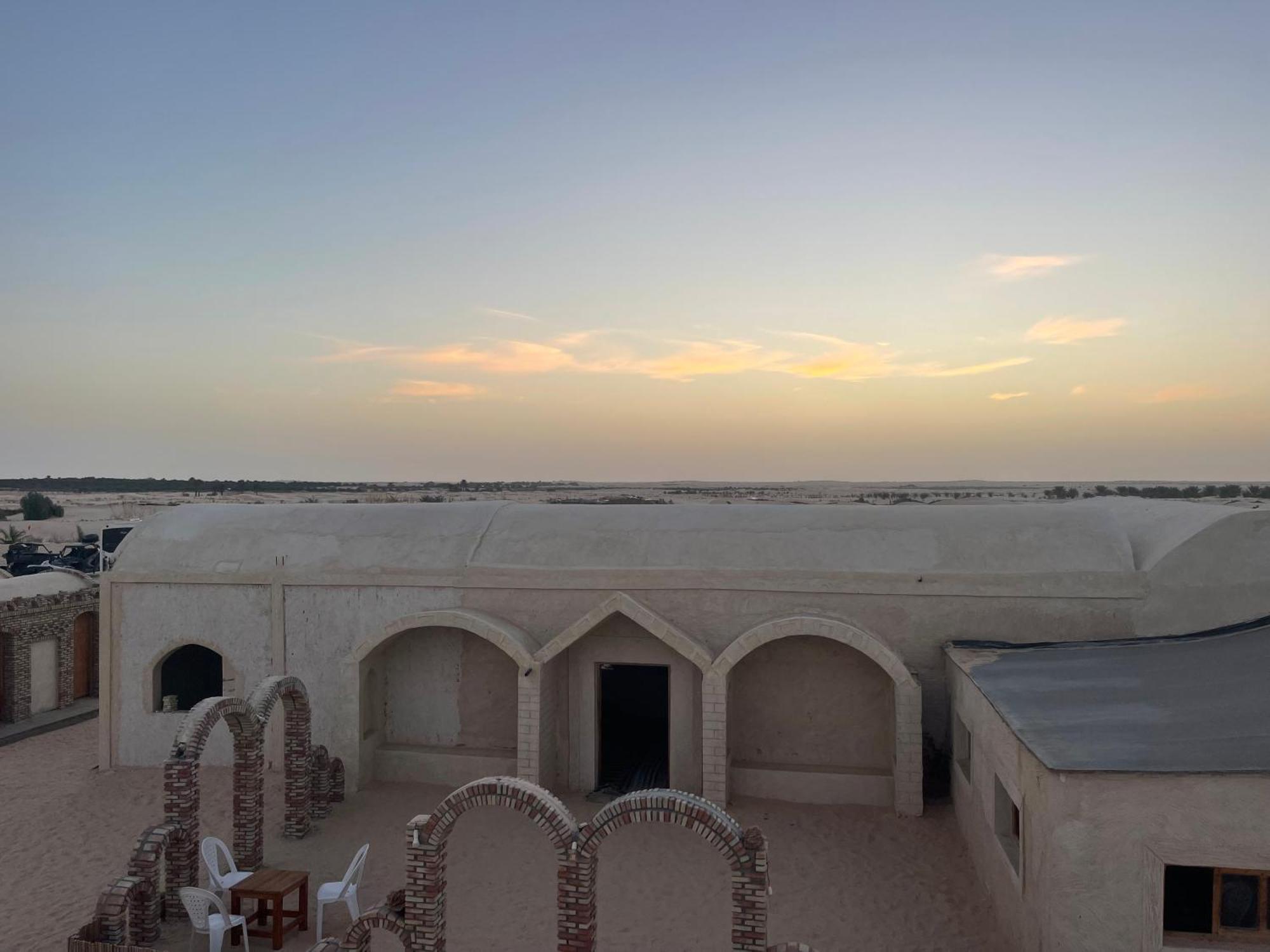 Luxury Camp Dunes Insolites Sabria Exterior foto
