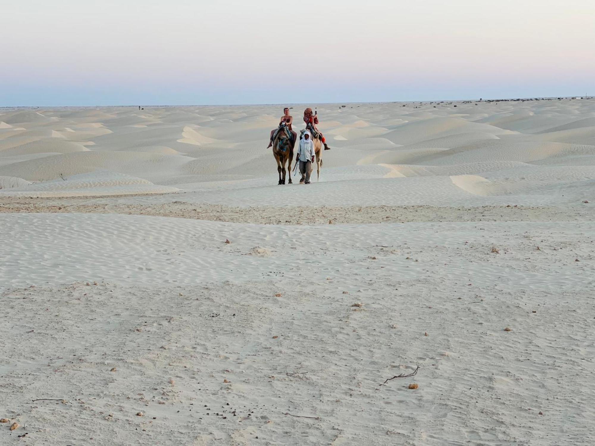 Luxury Camp Dunes Insolites Sabria Exterior foto